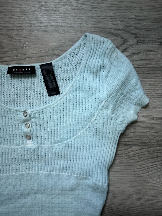 Axcess Top - Picture 4 of 7